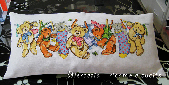 Cuscino con tenerissimi orsetti