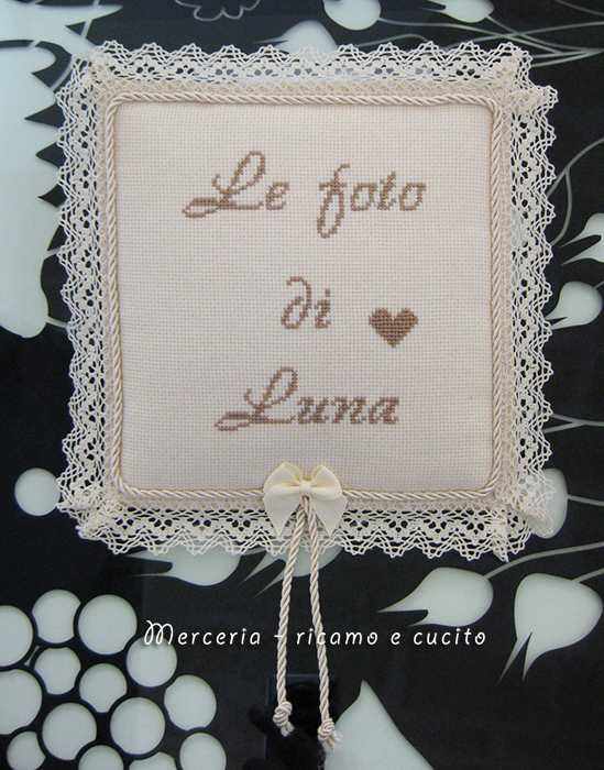 Cuscino con iniziale, copertina album foto, sacchetto nascita e porta ciuccio per Luna