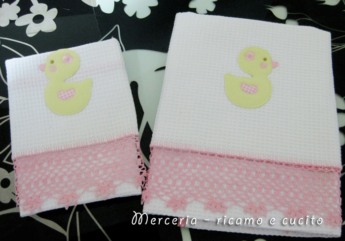 Coppia asciugamani in cotone nido d'ape con paperette