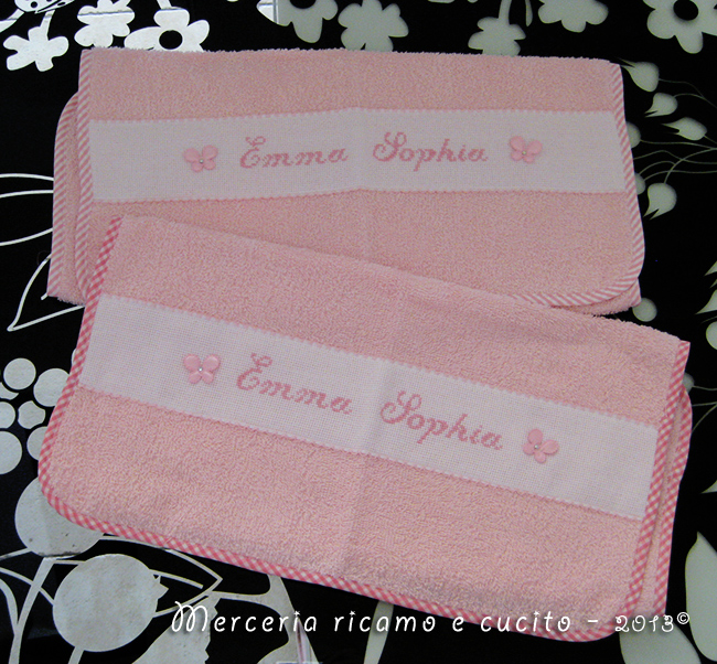 Bavette, sacchetto, asciugamani e busta per Emma Sophia