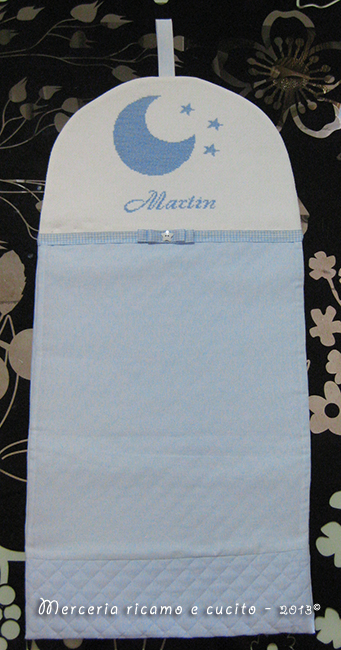 Porta pannolini con luna per Martin