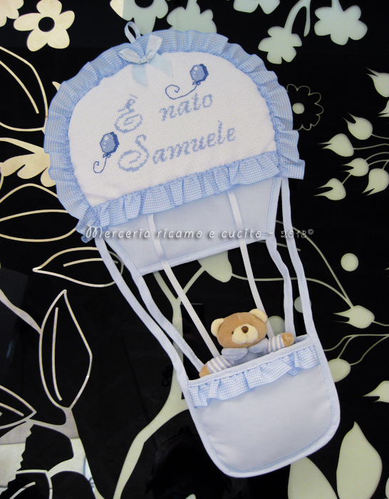 Fiocco nascita mongolfiera celeste "E' nato Samuele"