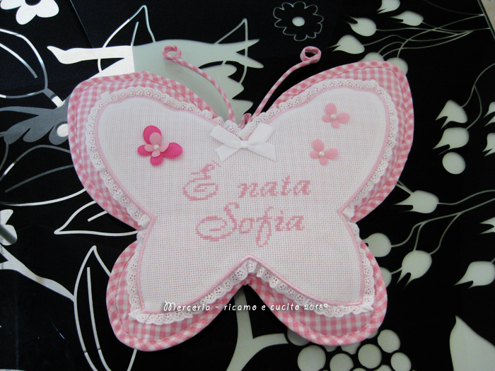 Fiocco nascita farfala rosa e maglietta auto per Sofia