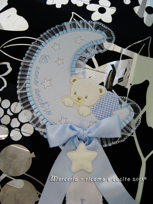 Fiocco nascita, accappatoio e coppoia asciugamani per Lorenzo