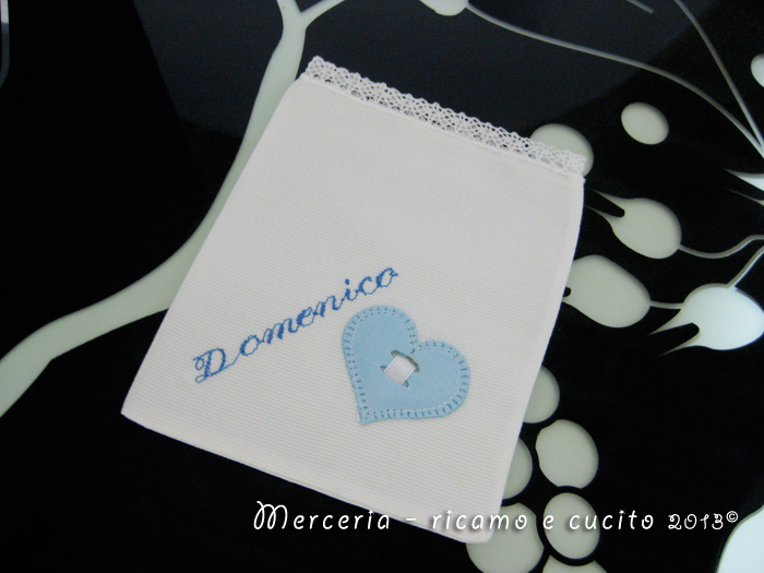 Sacchettini bomboniere portaconfetti bianchi con cuore per Domenico