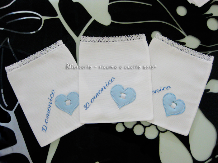 Sacchettini bomboniere portaconfetti bianchi con cuore per Domenico