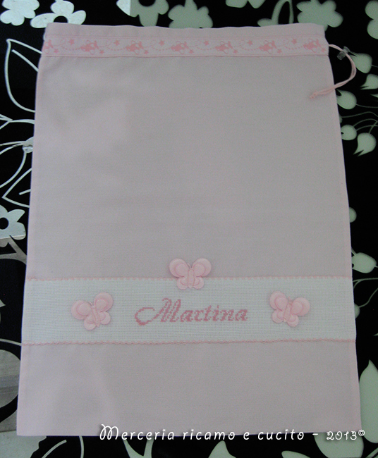 Sacchettini bomboniere, scacchetto nascita farfalla e maglietta auto per Martina