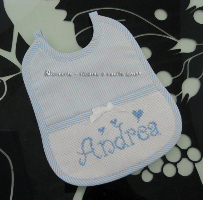 Accappatoio neonato con orsetto bagno e bavetta rigata per Andrea