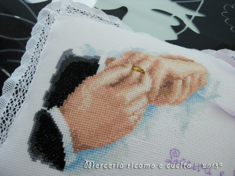 Cuscino portafedi con ritratto per Laura e Daniele