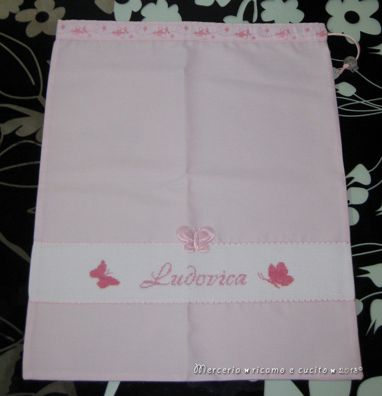 Sacchetto farfalla nascita e asilo per Ludovica