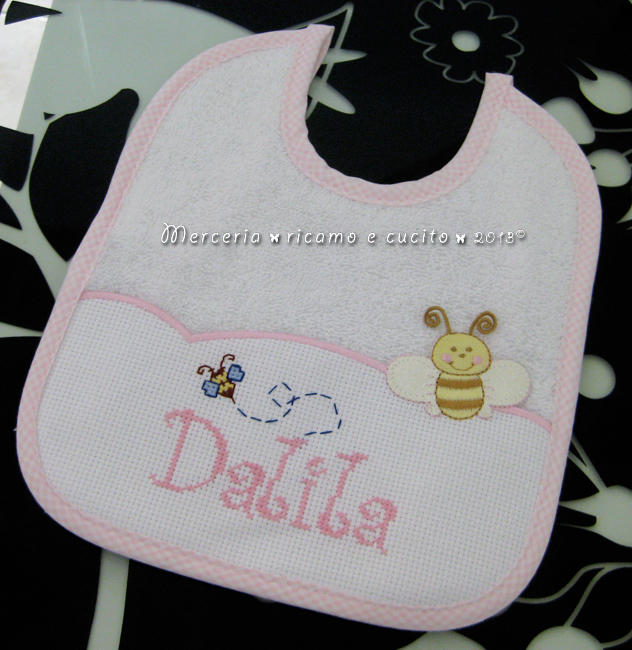 Bavaglino con ape per Dalila