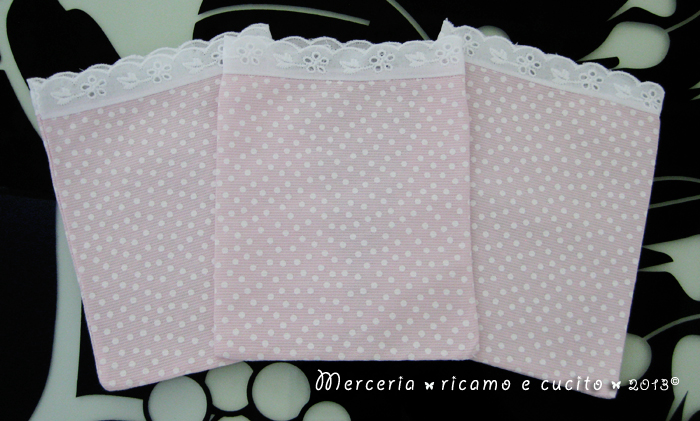 Sacchettini bomboniere portaconfetti rosa pois