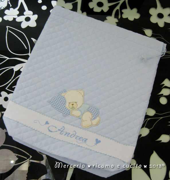 Sacchetto trapuntato nascita e asilo con orsetto per Andrea