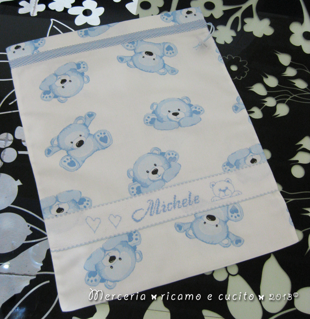 Sacchetto nascita e asilo con orsetti per Michele