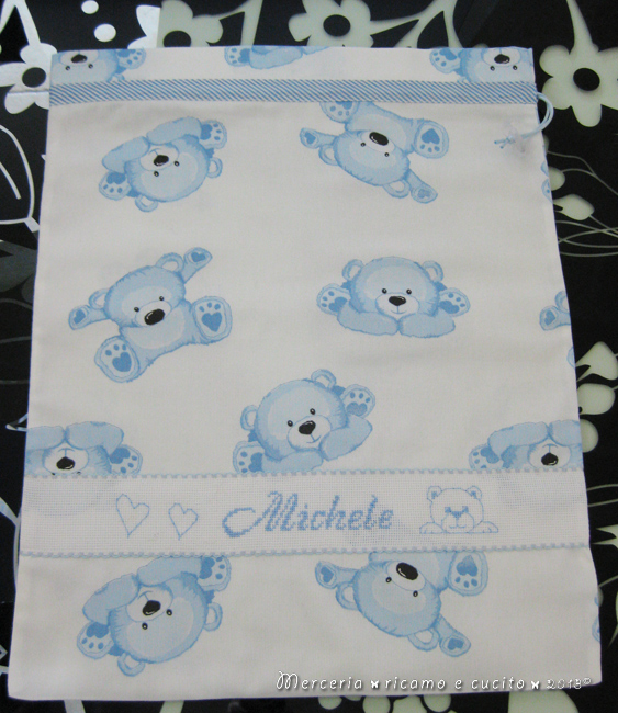 Sacchetto nascita e asilo con orsetti per Michele