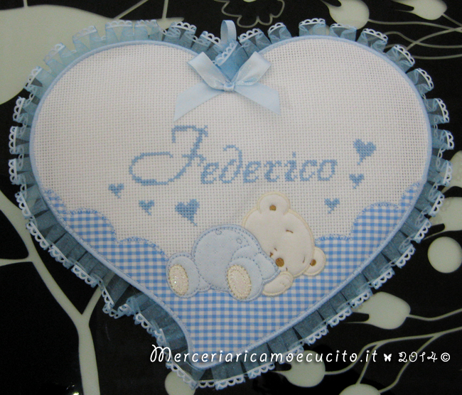 Fiocco nascita cuore celeste con orsetto per Federico