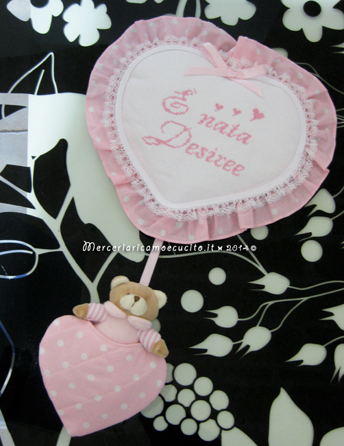 Fiocco nascita cuore rosa pois con orsetto "E' nata Desiree"