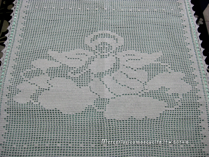 Copertine con farfalle e angioletto in cotone all'uncinetto