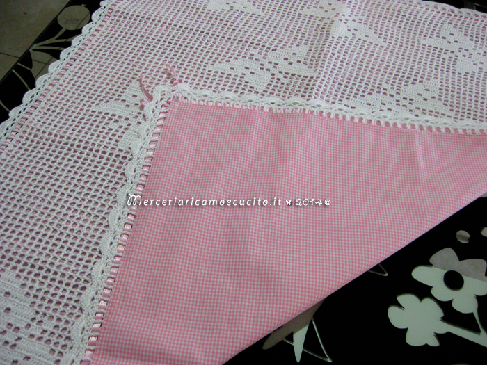 Copertine con farfalle e angioletto in cotone all'uncinetto