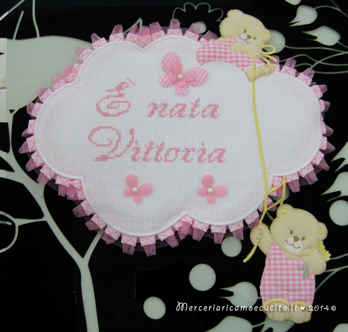 Fiocco nascita nuvola rosa "E' nata Vittoria"