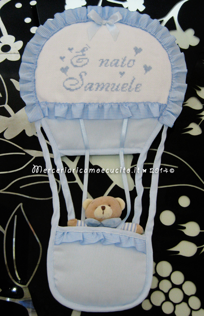 Set corredino per nascita - Copertina, lenzuolino, accappatoio, bavetta e fiocco nascita per Samuele