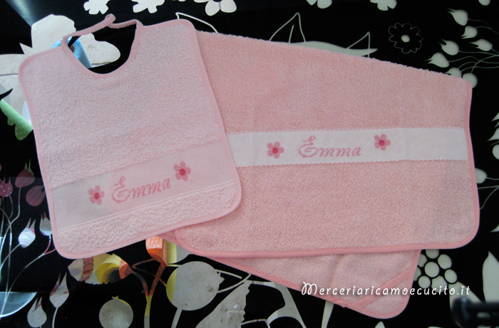 Set asciugamano e bavetta per Emma