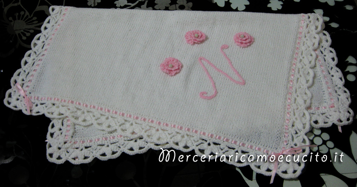 Copertina in lana per neonato con iniziale per Noemi