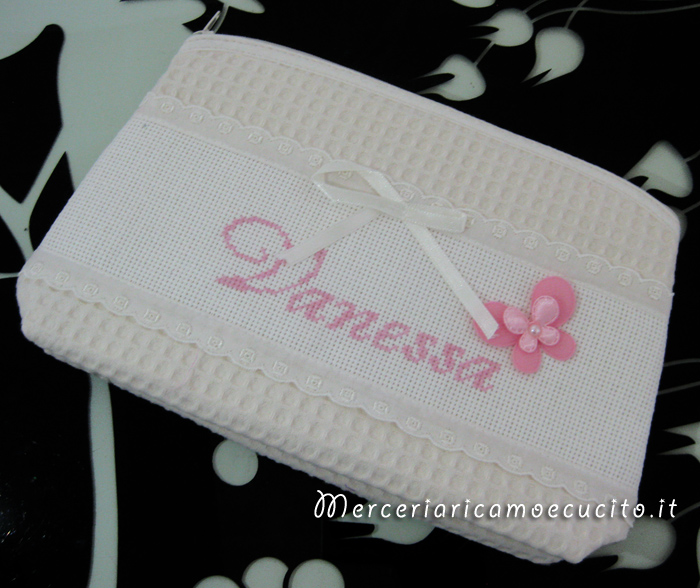 Set corredino per nascita - Coperina, accappatoio, buste e bavette per Vanessa