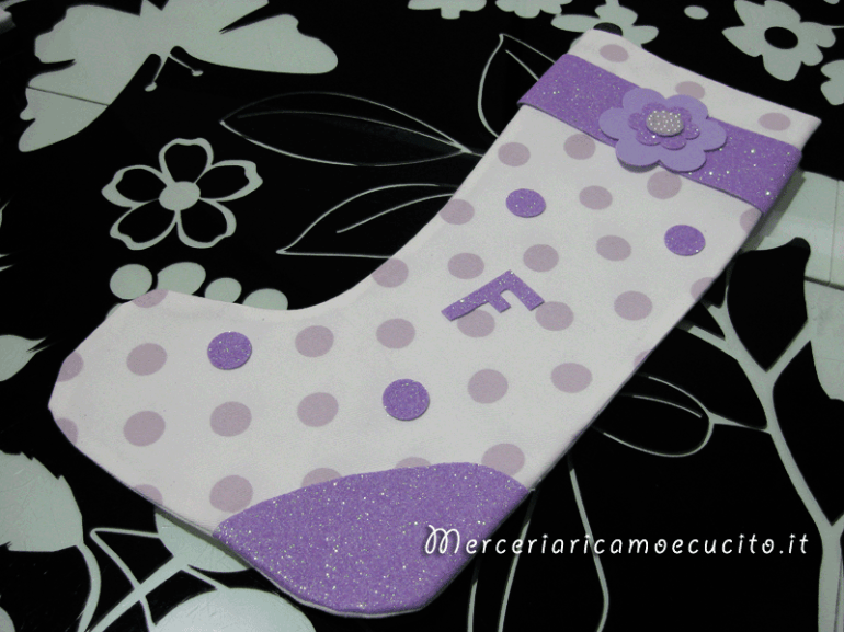 Calza befana pois con iniziale