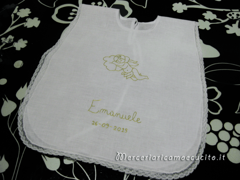 Camicina battesimale con angioletto e asciugamano per Emanuele e Gabriele