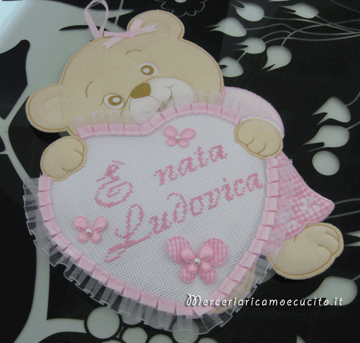 Coccarda Fiocco nascita orsetto con cuore È nata Ludovica