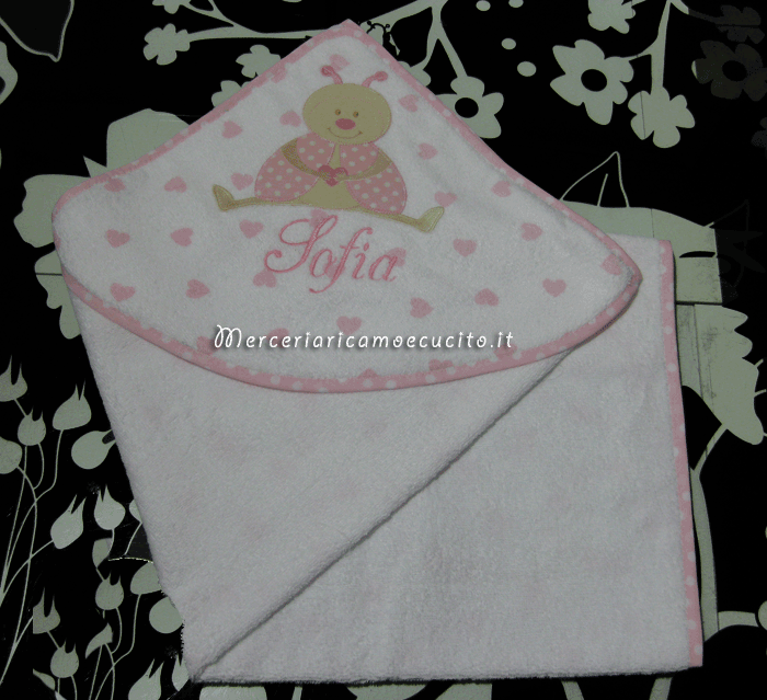 Accappatoio fantasia con cuori e coccinella per Sofia