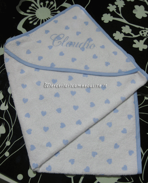 Accappatoio in spugna con cuori e sacchetti pois per Viola e Claudio