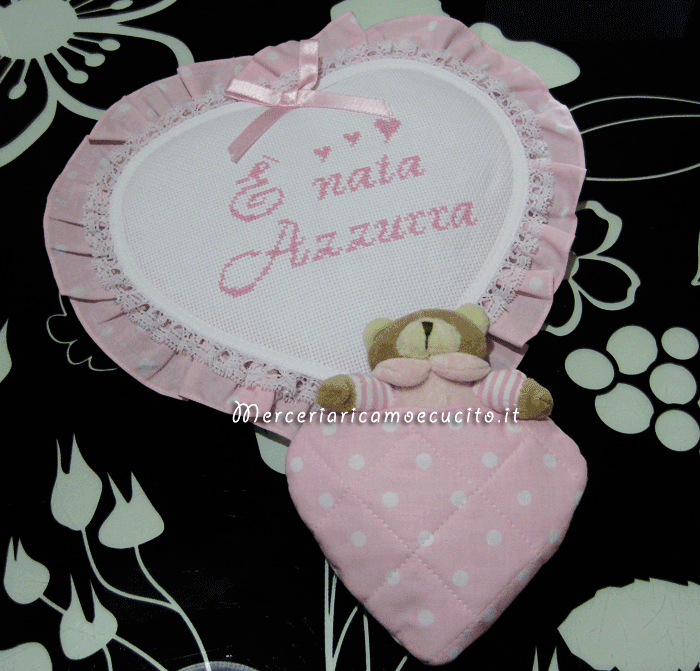 Fiocco nascita cuore pois con orsetto "È nata Azzurra"