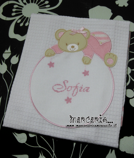 Sacchetto e busta portaoggetti, copertina, bavetta, tovaglietta e aciugamano per Sofia