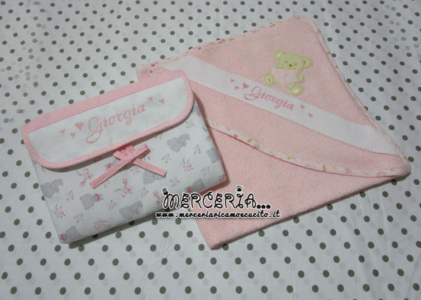 Busta coprifasciatoio pois con orsetti e accappatoio per Giorgia