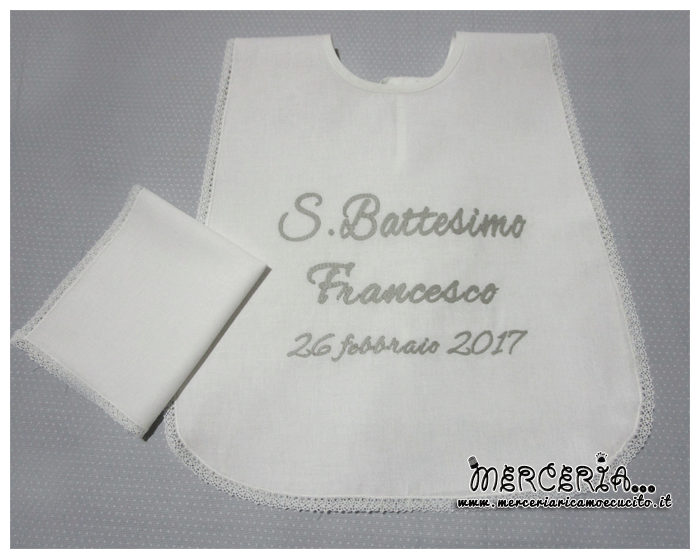 Camicina battesimale e asciugamano per Francesco