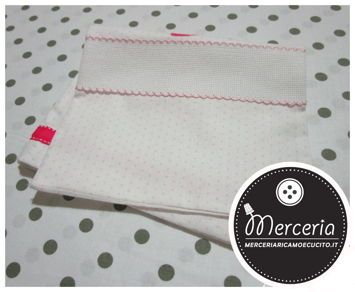 Sacchettino pois con farfalla nascita e asilo