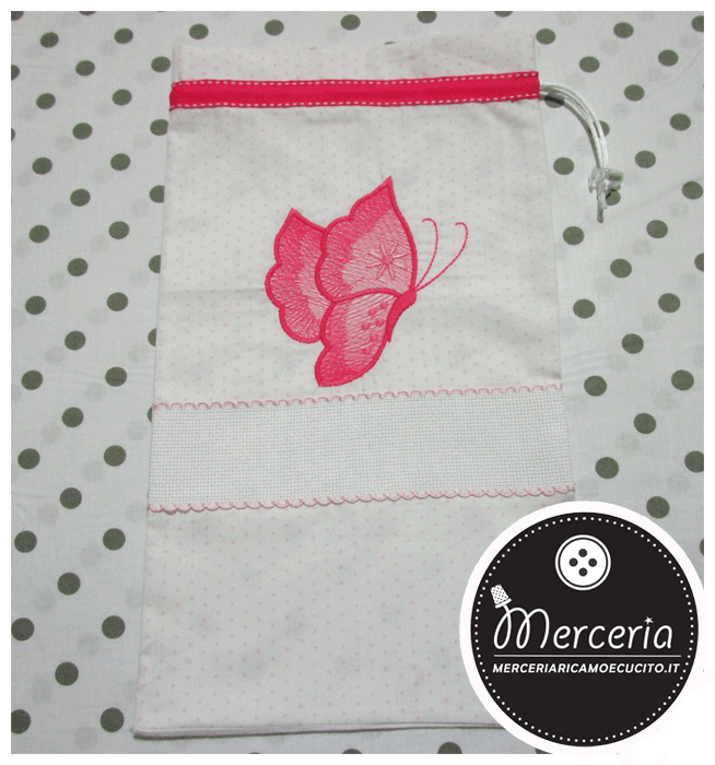 Sacchettino pois con farfalla nascita e asilo