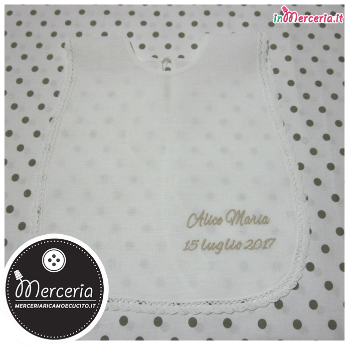 Camicina bavaglino e asciugamano battesimo in lino per Alice Maria