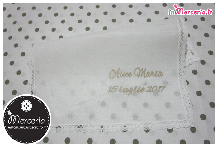 Camicina bavaglino e asciugamano battesimo in lino per Alice Maria