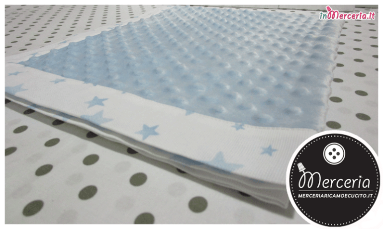 Copertina neonato in ciniglia con bolle e stelle