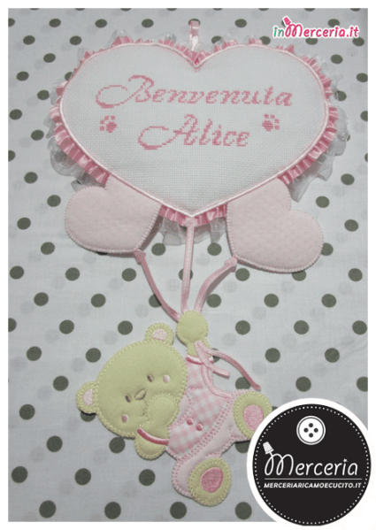 Fiocco nascita rosa con orsetto su palloncini cuore per Alice