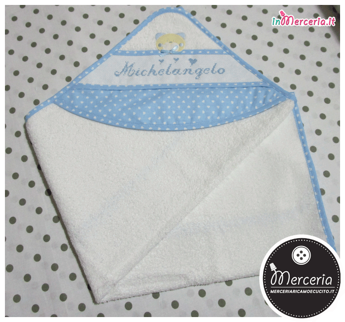 Accappatoio neonato con orsetto e cuori per Michelangelo