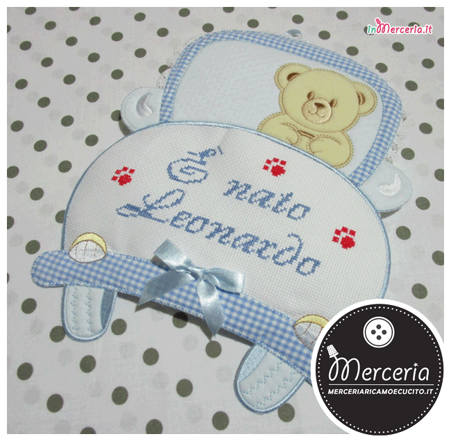 Set corredino per nascita - Fiocco nascita, sacchetto e busta portaoggetti, bavette, lenzuolino e copertina per Leonardo