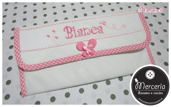 Bustina trapuntata porta bavetta e posate