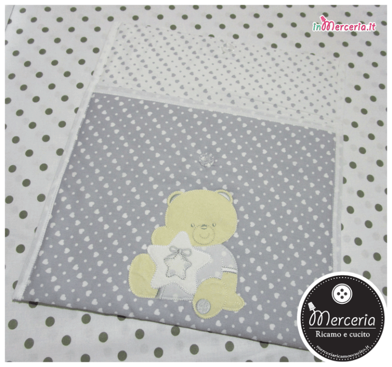 Busta portaoggetti cuori e pois con orsetto stellina