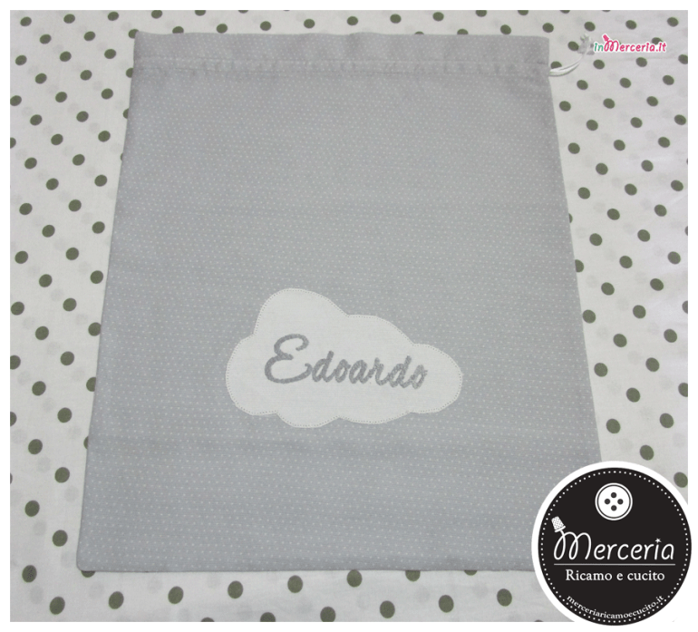 Sacchetto nascita e asilo pois e busta trapuntata chevron zig zag con nuvolette per Edoardo