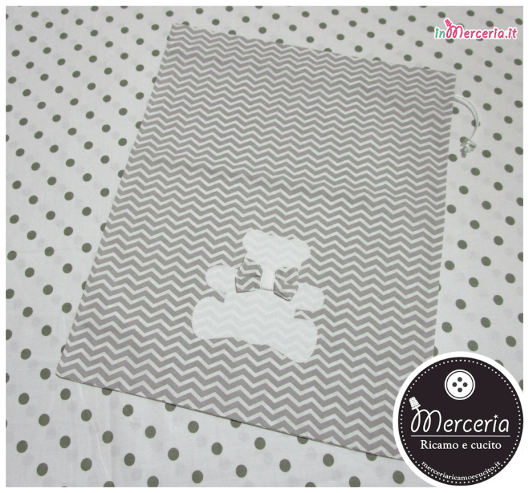 Set asilo con orsetto – Sacchetto, bavetta e asciugamano