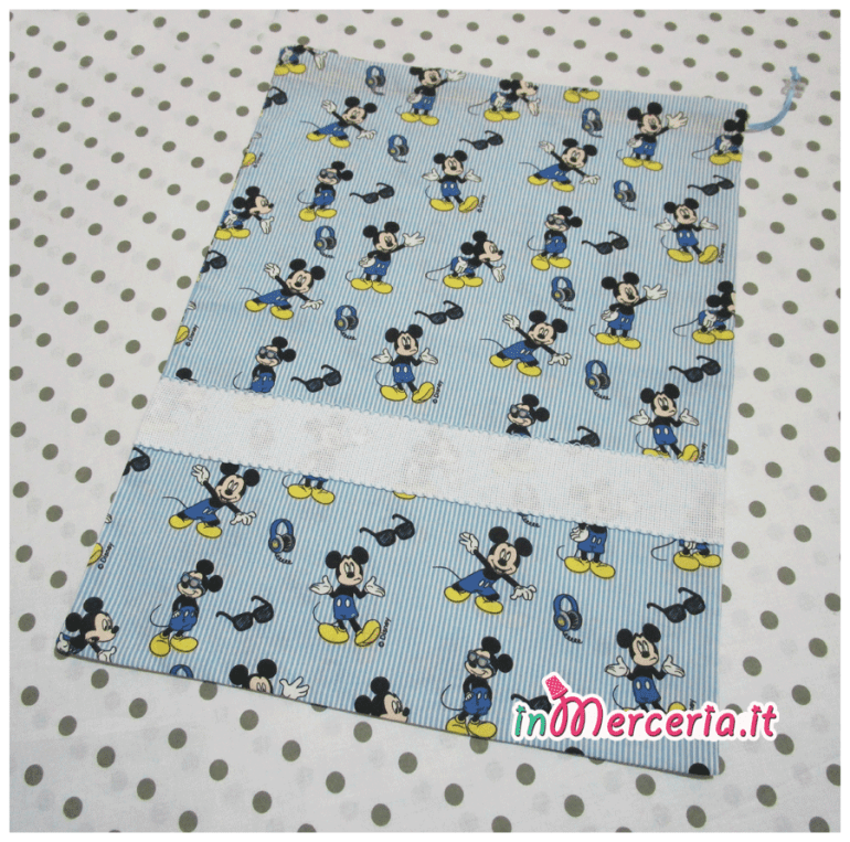 Set asilo Topolino Mickey mouse - Sacchetto, asciugamano, bavetta e tovaglietta